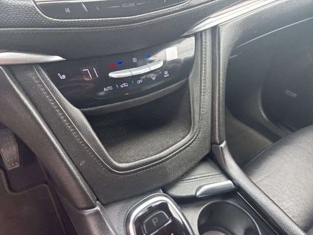 Used 2017 Cadillac XT5 Luxury AWD/4WD image 25
