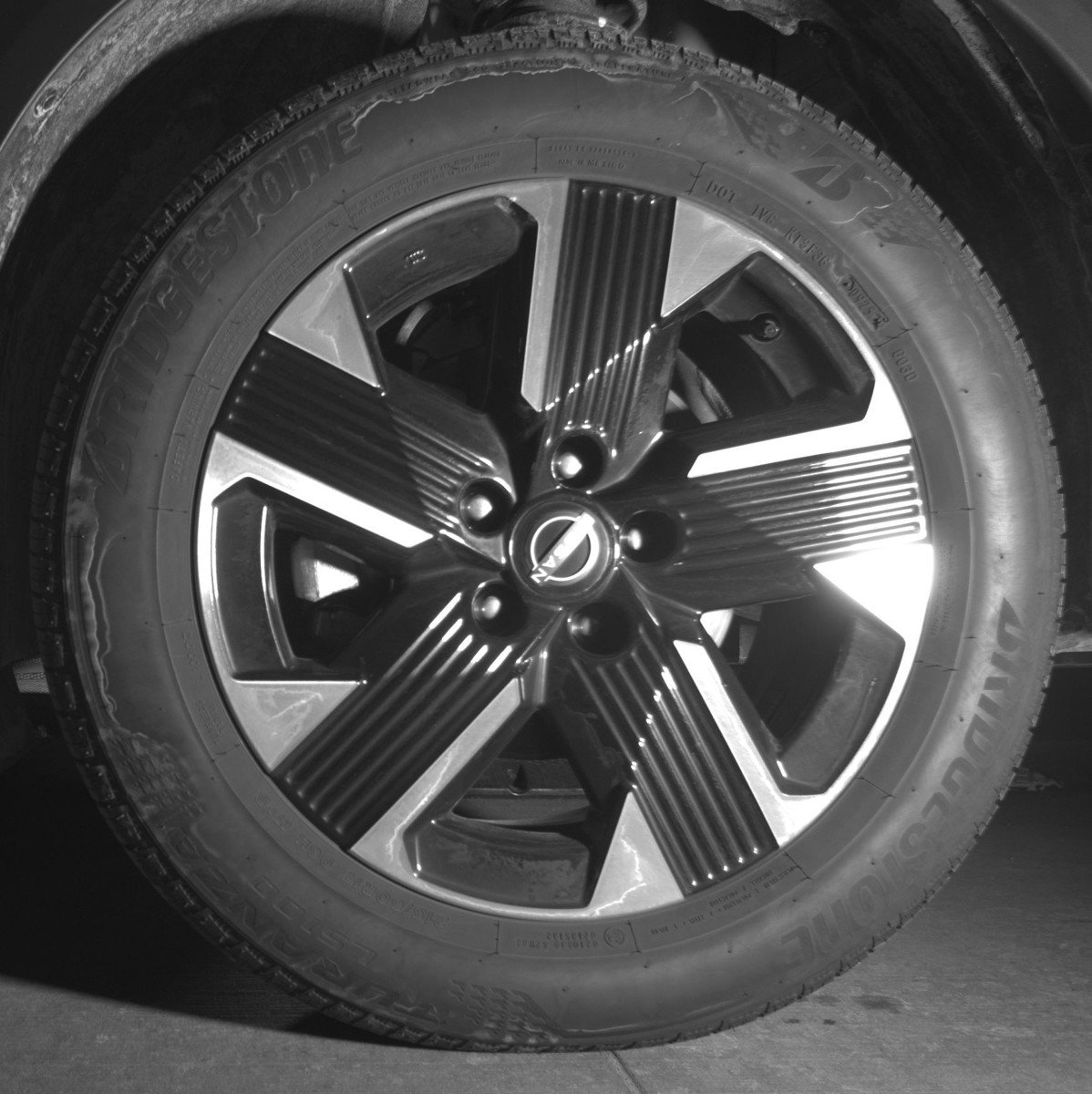 Used 2025 Nissan Kicks SV image 12