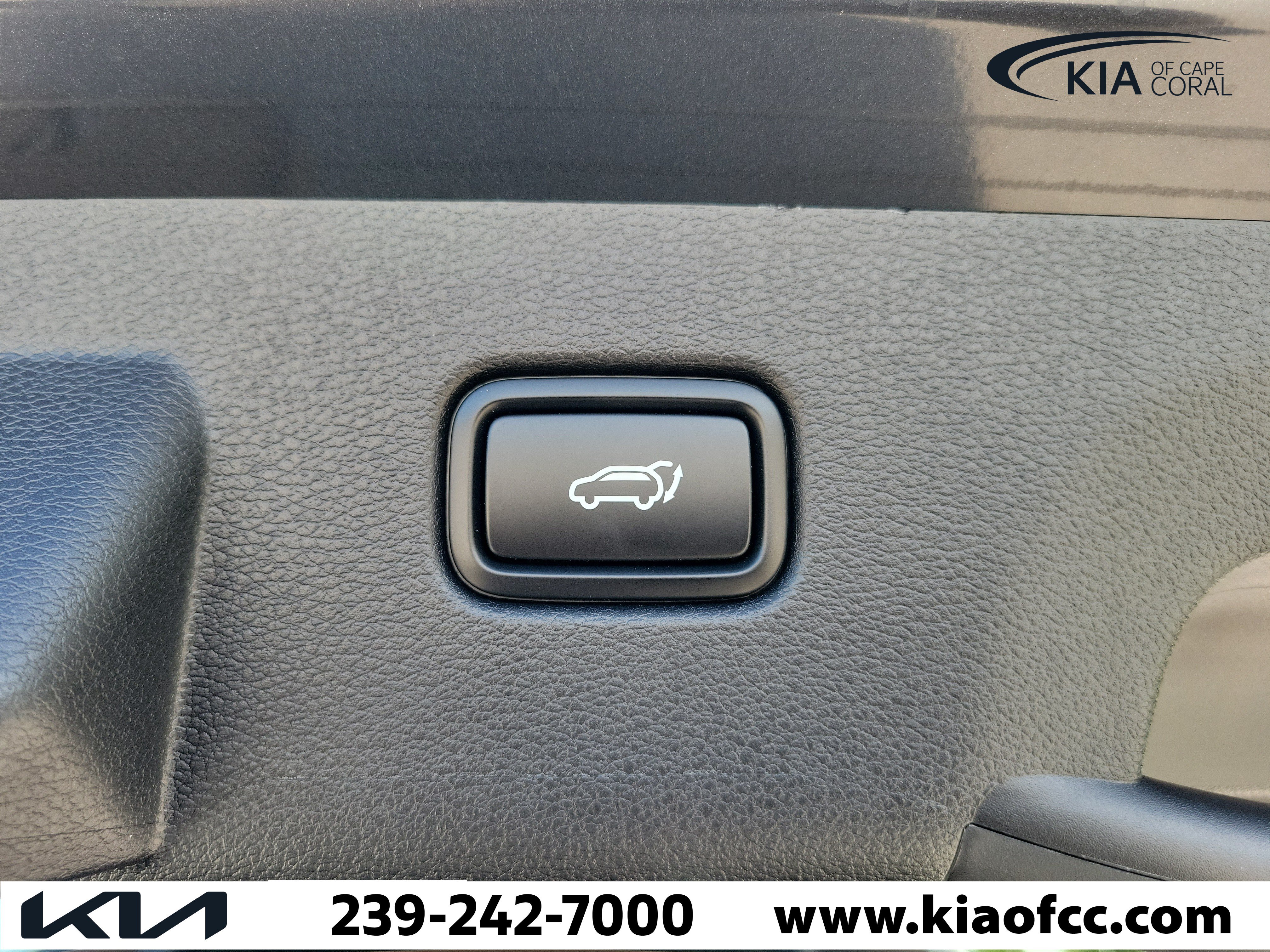 New 2026 Kia Sportage SX FWD image 12