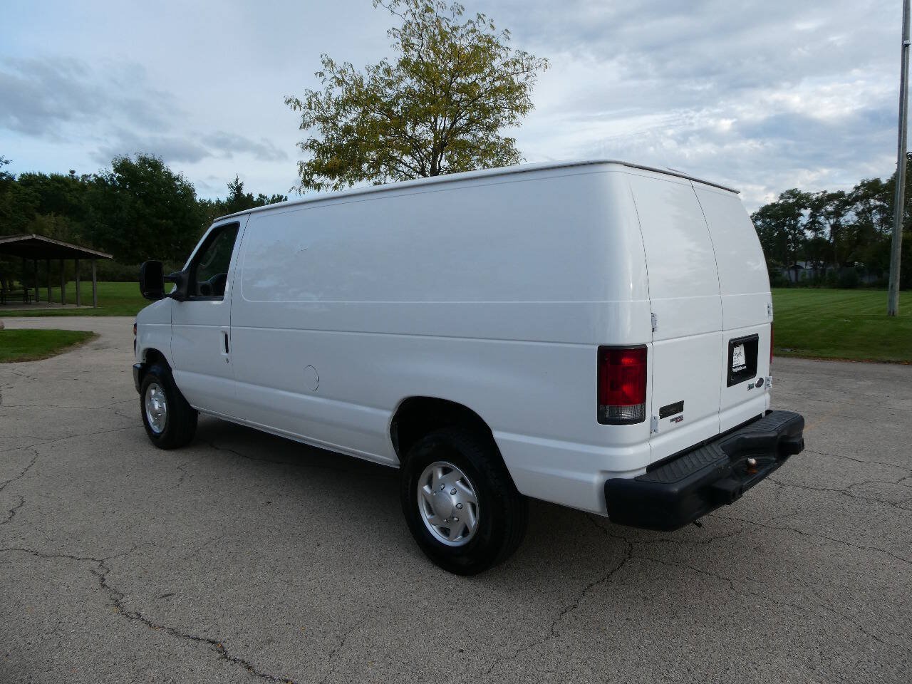 Used 2012 Ford E-250 and Econoline 250 w/ Commercial Cargo Van Pkg RWD image 7