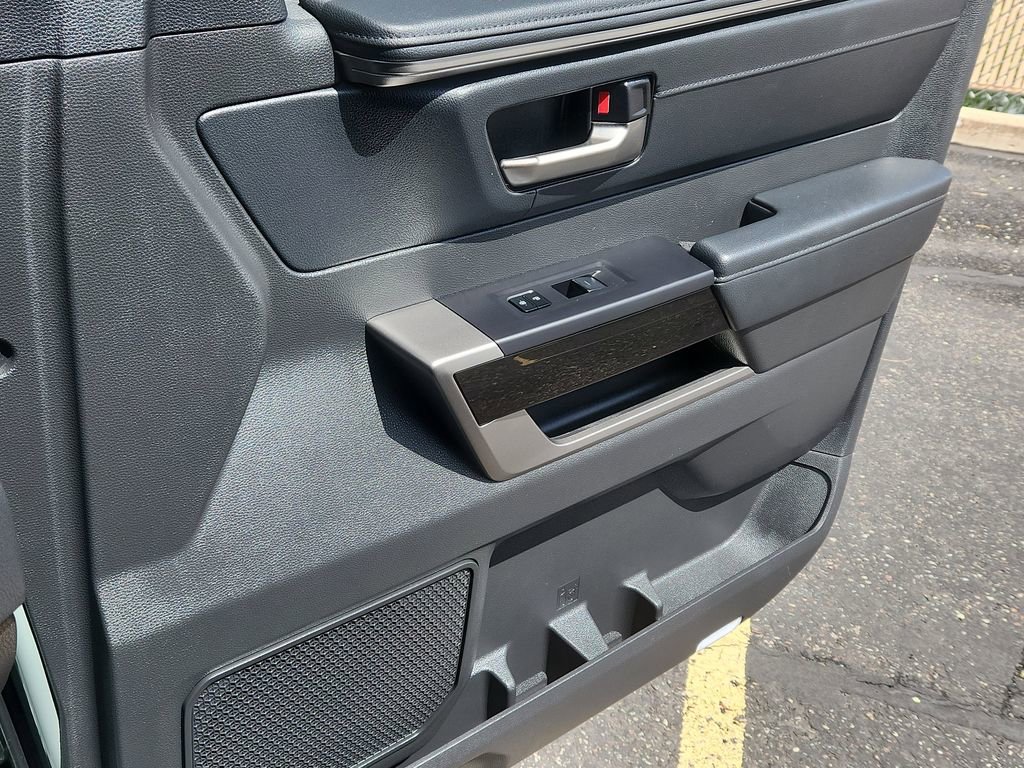 Used 2024 Toyota Tundra Limited AWD/4WD image 16