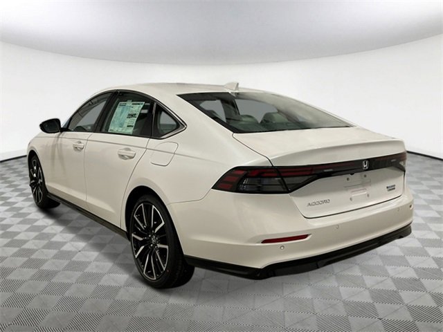 New 2025 Honda Accord Touring image 4