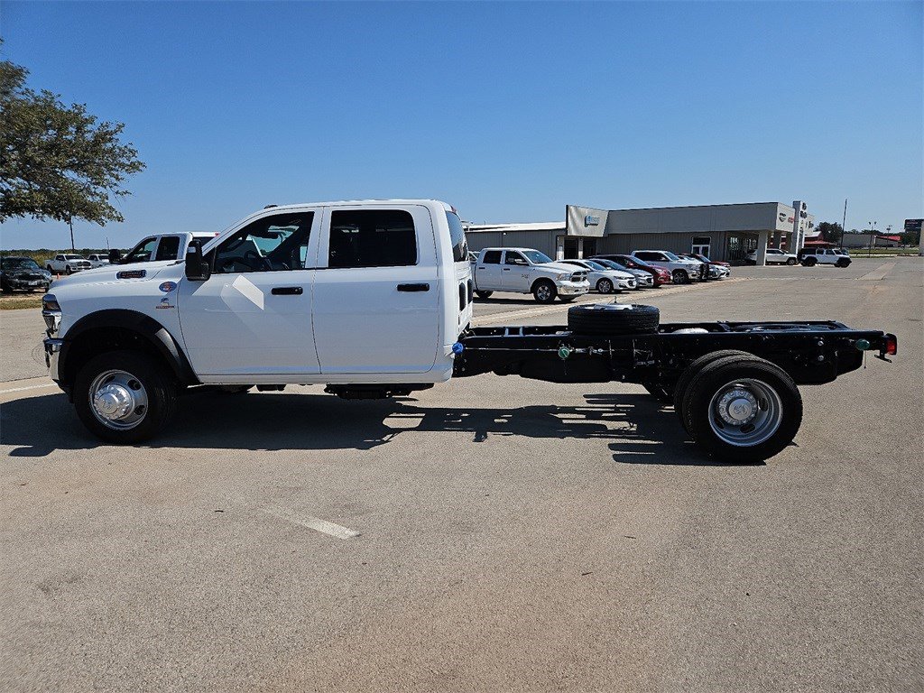 New 2026 RAM 5500 Tradesman w/ Chrome Appearance Group image 2