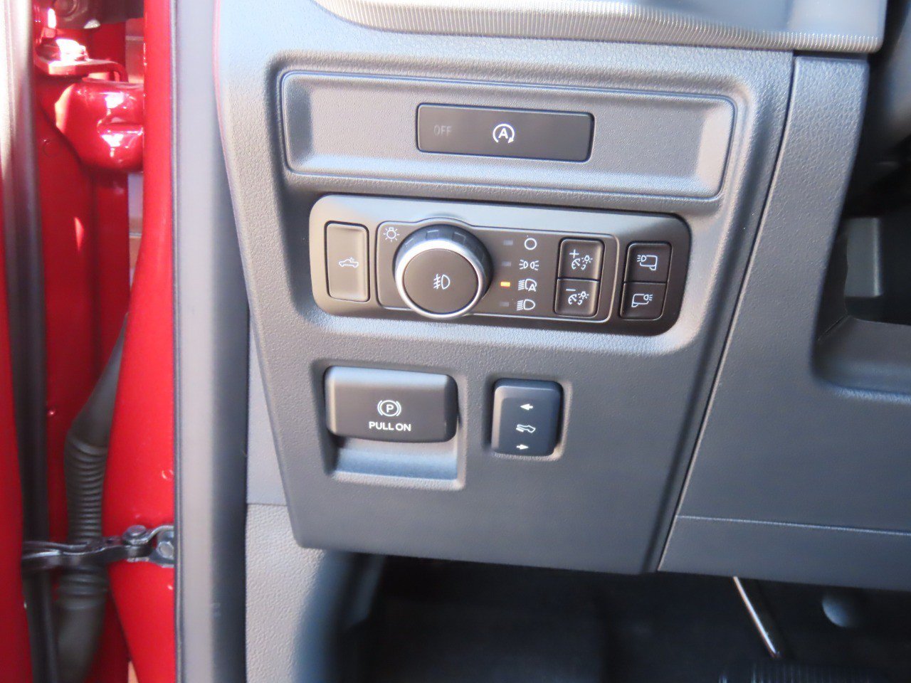 Certified 2025 Ford F150 Lariat w/ Equipment Group 501A Mid AWD/4WD image 24