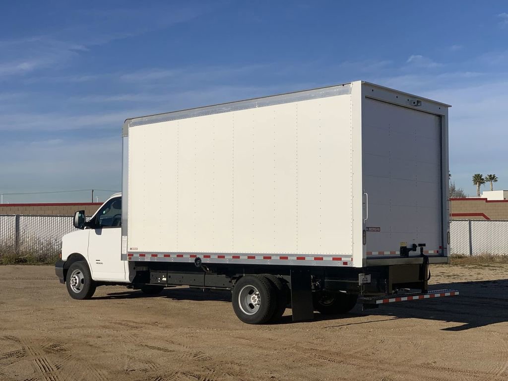 New 2025 Chevrolet Express 4500 w/ Power Convenience Package image 6