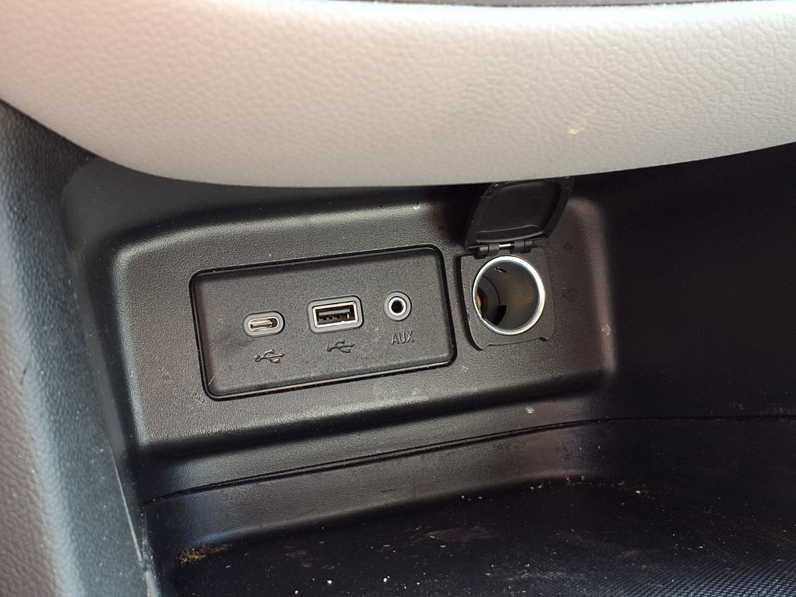 Used 2022 Chevrolet Equinox LT FWD image 13