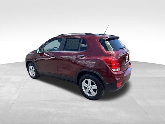 Used 2017 Chevrolet Trax LT w/ LT Convenience Package FWD image 7