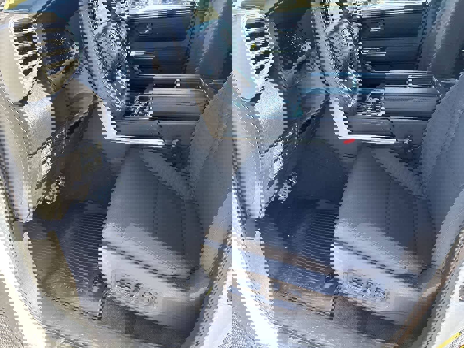 Certified 2025 Toyota Tundra SR5 w/ TRD Off-Road Package AWD/4WD image 17