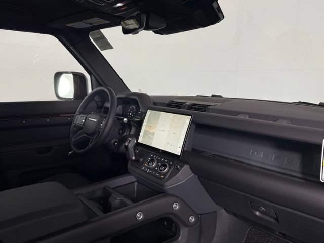 New 2026 Land Rover Defender 90 X-Dynamic SE AWD/4WD image 17