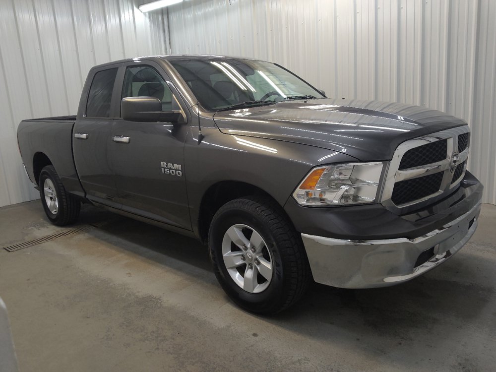 Used 2017 RAM 1500 Classic SLT AWD/4WD image 11