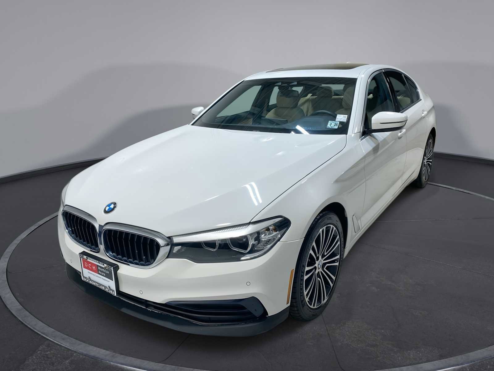 Used 2020 BMW 530i xDrive w/ Convenience Package image 1
