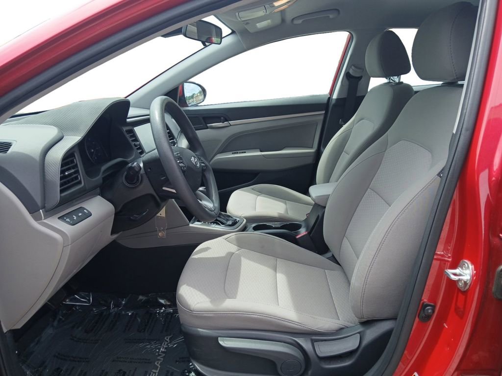 Used 2020 Hyundai Elantra SEL w/ Cargo Package (C1) FWD image 9
