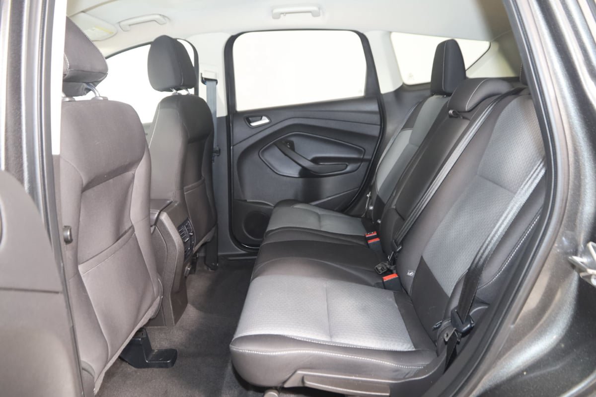 Used 2017 Ford Escape SE AWD/4WD image 36