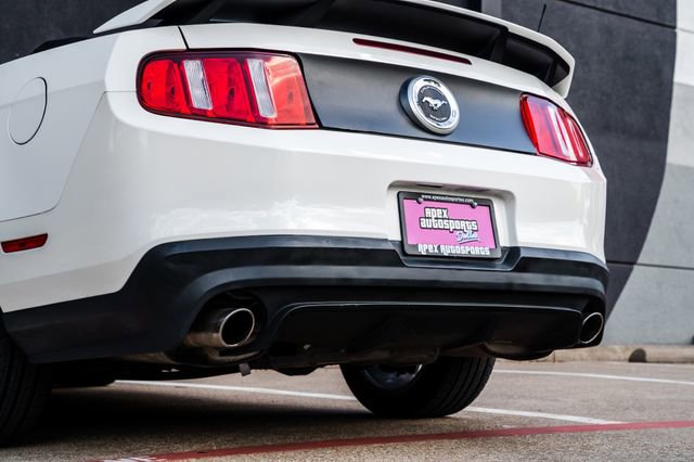 Used 2012 Ford Mustang GT Premium w/ Electronics Pkg RWD image 29