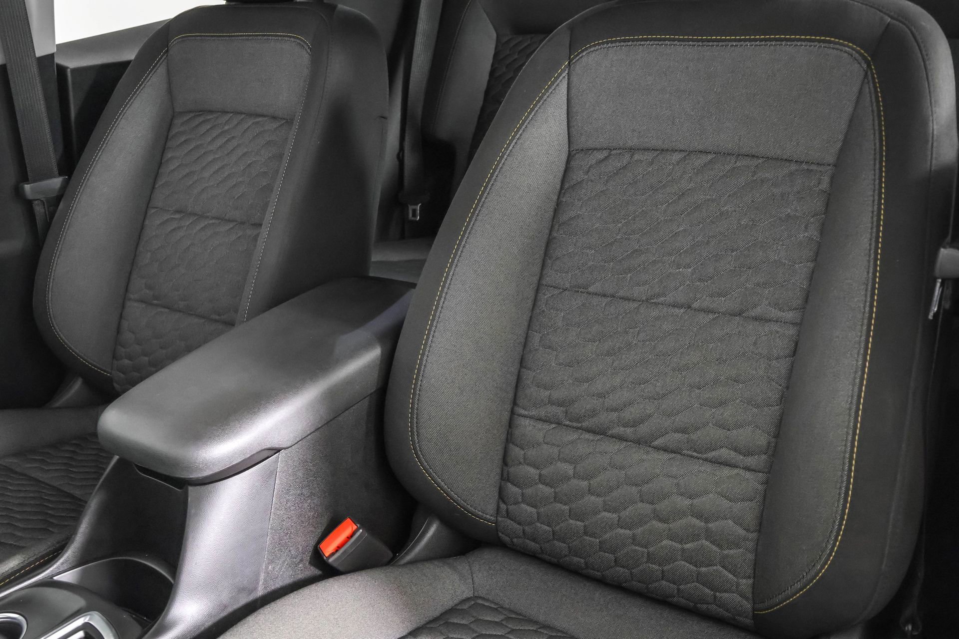 Used 2018 Chevrolet Equinox LT image 24