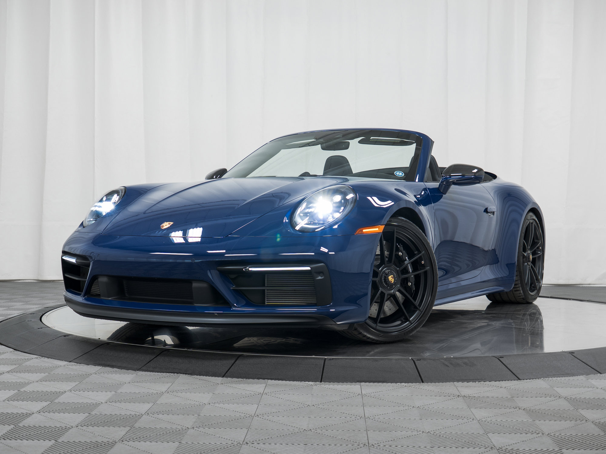 Certified 2022 Porsche 911 Carrera 4 GTS image 33