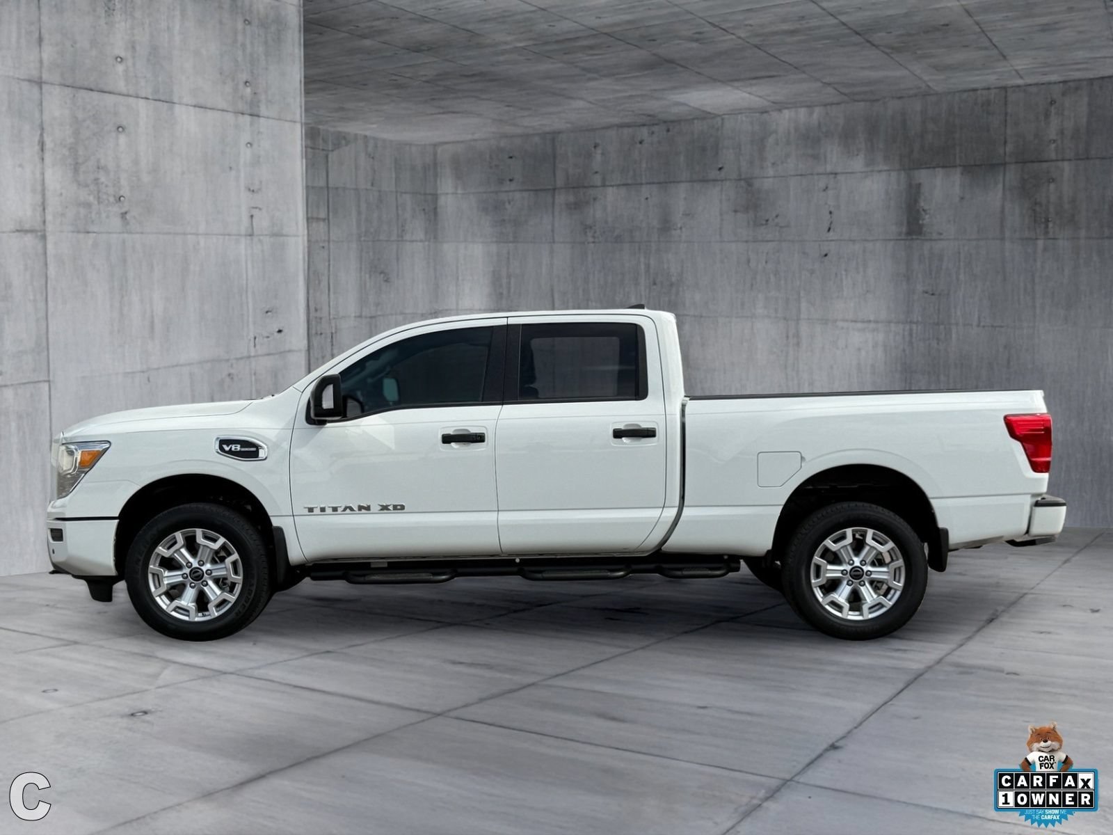 Used 2024 Nissan Titan SV w/ SV Convenience Package AWD/4WD image 3