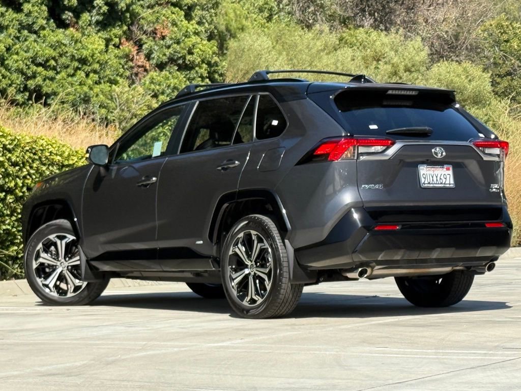Used 2025 Toyota RAV4 XSE w/ Weather Package AWD/4WD image 2