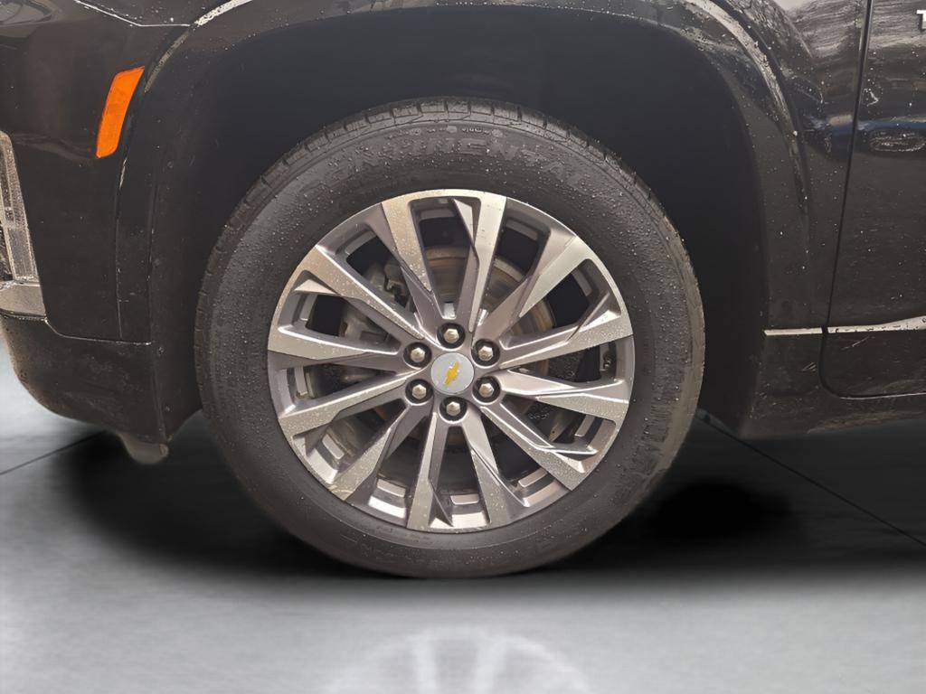 Used 2023 Chevrolet Traverse Premier image 5