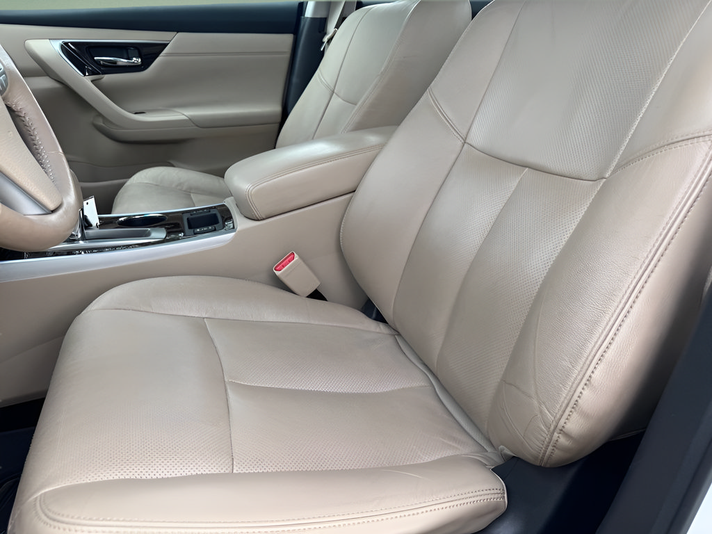 Used 2015 Nissan Altima 2.5 SL w/ Moonroof Package FWD image 13