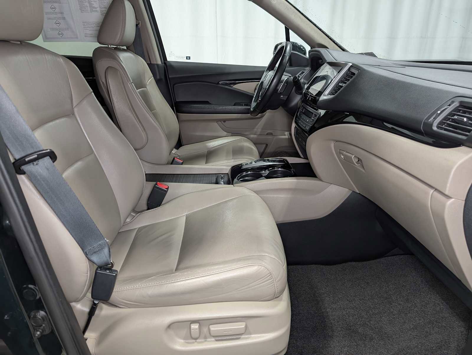 Used 2016 Honda Pilot Touring image 45