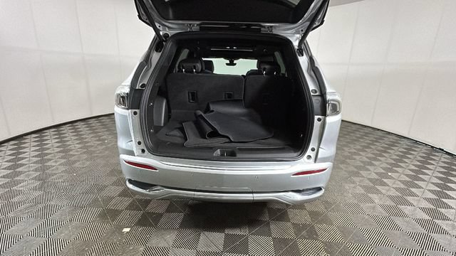 Used 2022 Buick Enclave Avenir w/ Avenir Technology Package AWD/4WD image 27