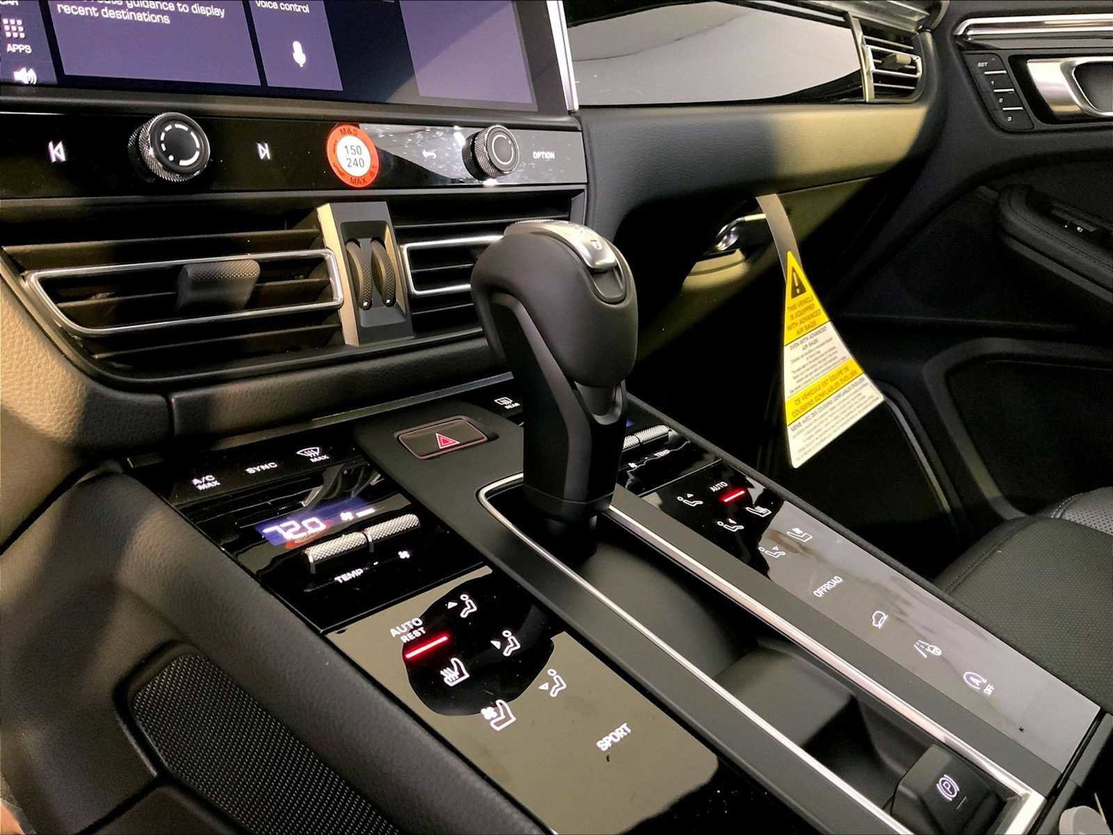 New 2026 Porsche Macan AWD/4WD image 17