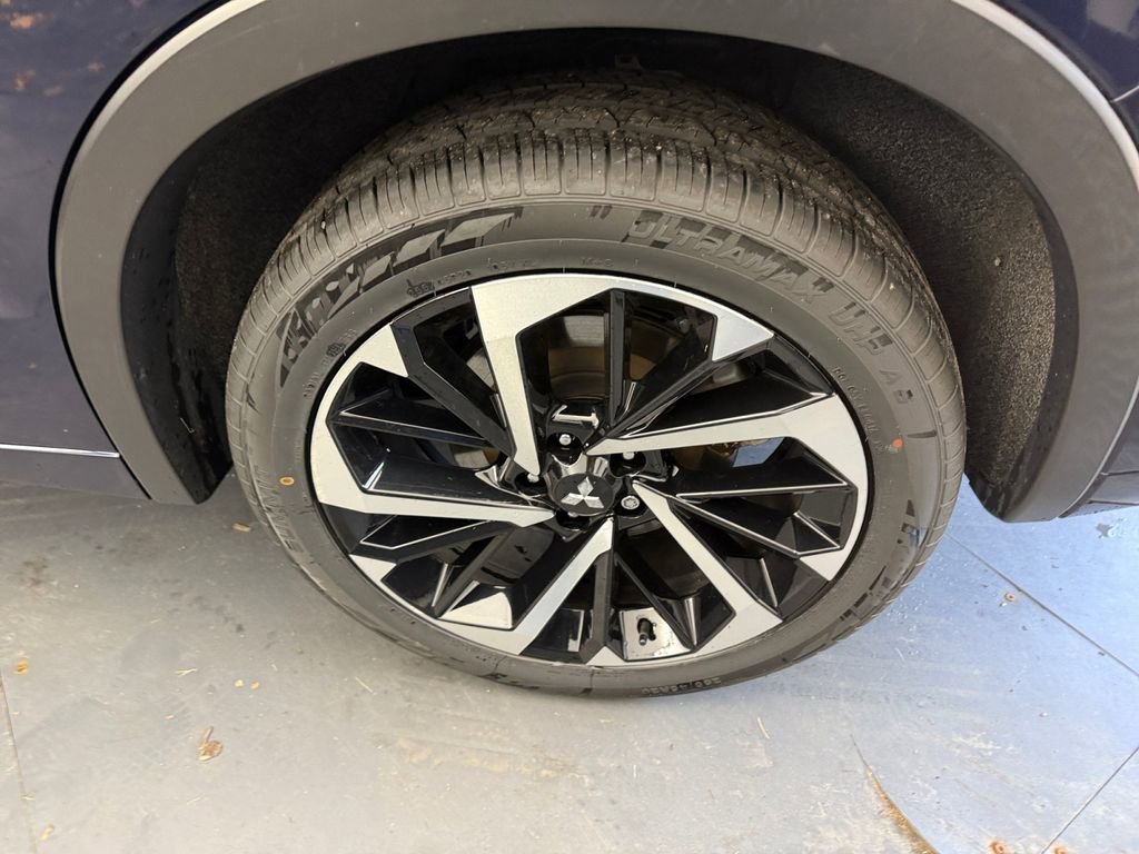 Used 2023 Mitsubishi Outlander SEL AWD/4WD image 36