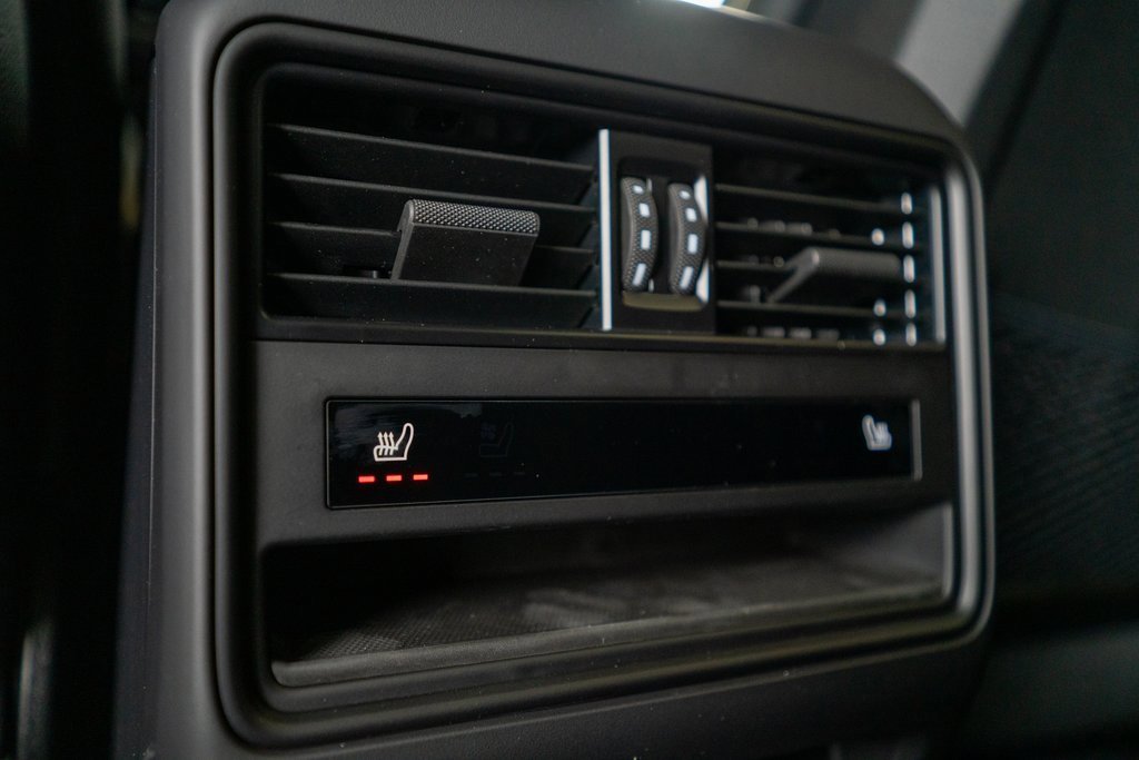 New 2025 Porsche Cayenne image 36