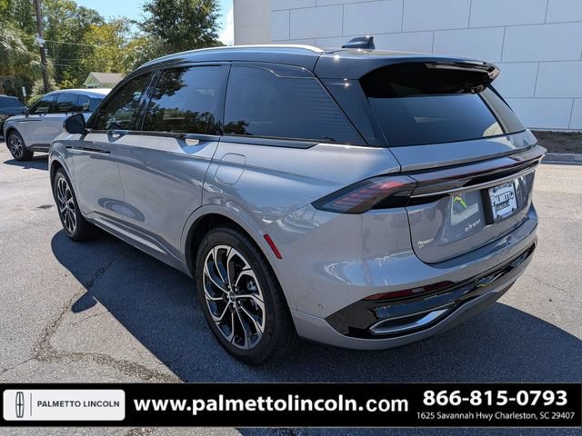 Used 2024 Lincoln Nautilus Reserve w/ Equipment Group 202A AWD/4WD image 5