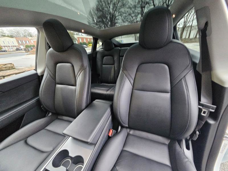 Used 2024 Tesla Model Y Long Range image 37