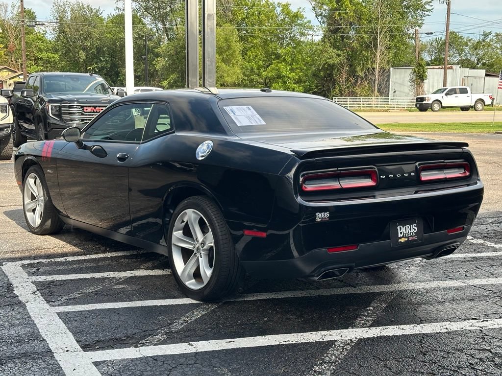 Used 2017 Dodge Challenger R/T RWD image 7