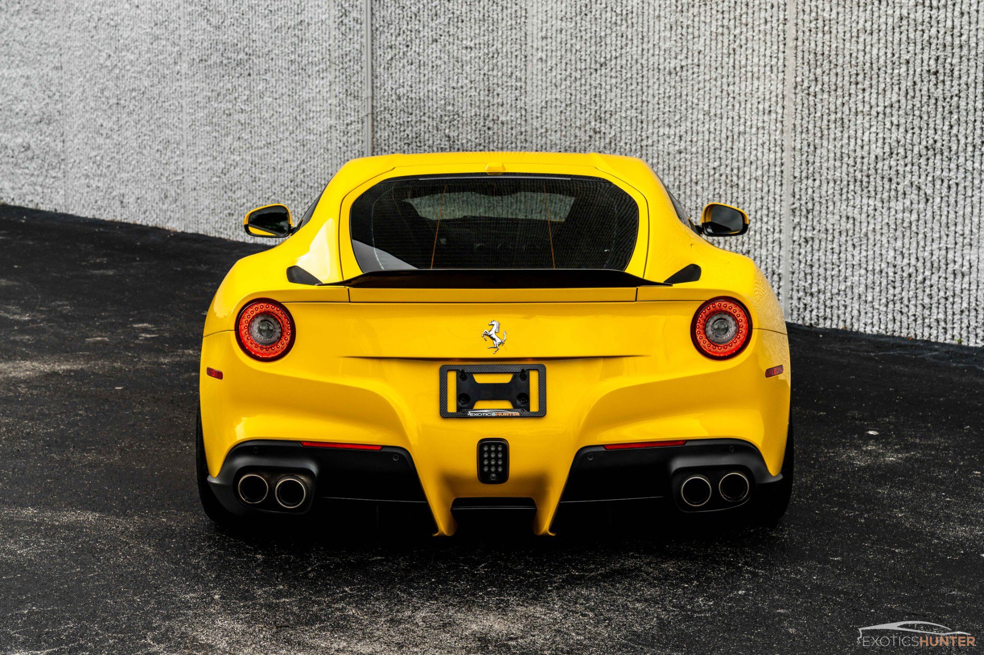 Used 2014 Ferrari F12 Berlinetta RWD image 36