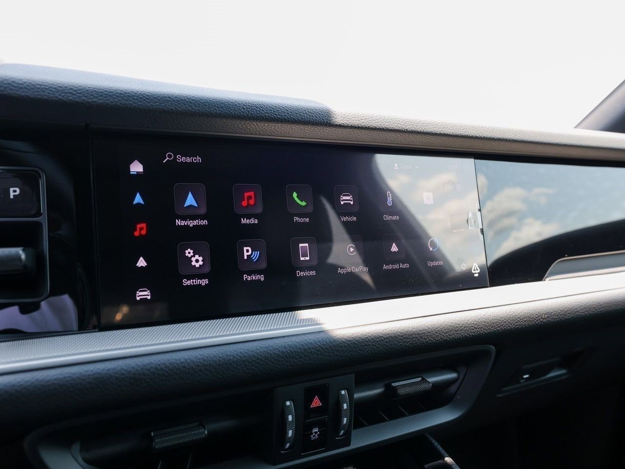 Certified 2025 Porsche Cayenne image 18