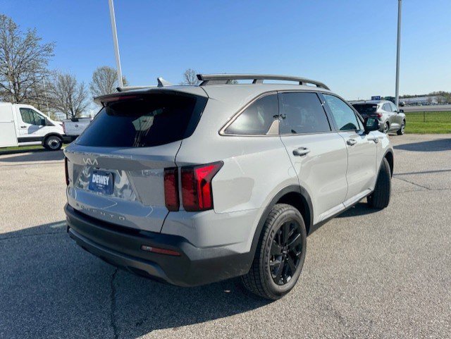 Used 2022 Kia Sorento S w/ Panoramic Sunroof Package AWD/4WD image 9