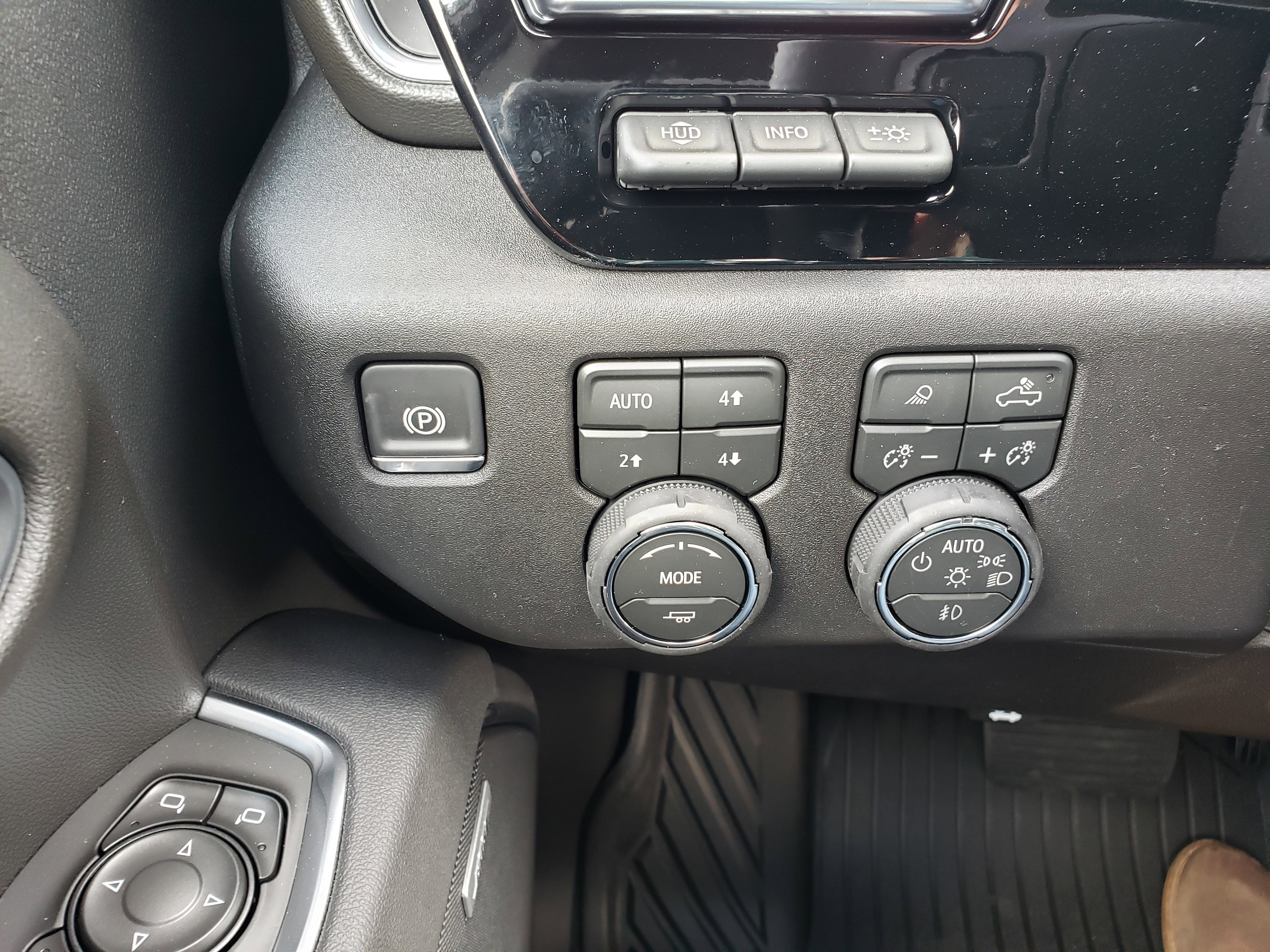 New 2026 Chevrolet Silverado 3500 LTZ w/ LTZ Plus Package image 15