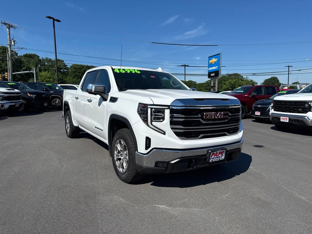 Used 2025 GMC Sierra 1500 SLT AWD/4WD image 2