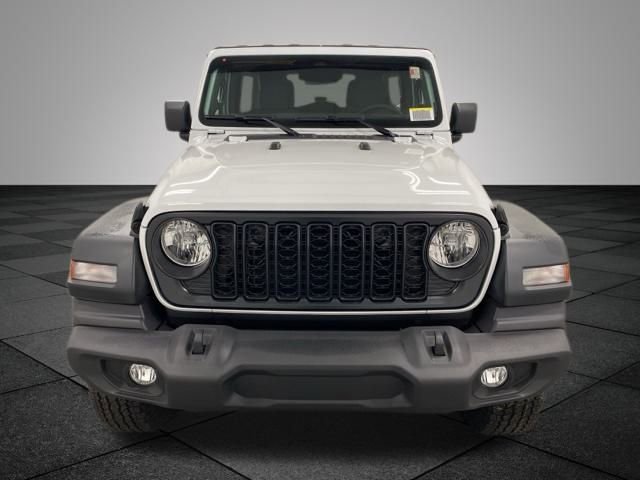 Used 2026 Jeep Wrangler Unlimited Sport AWD/4WD image 2