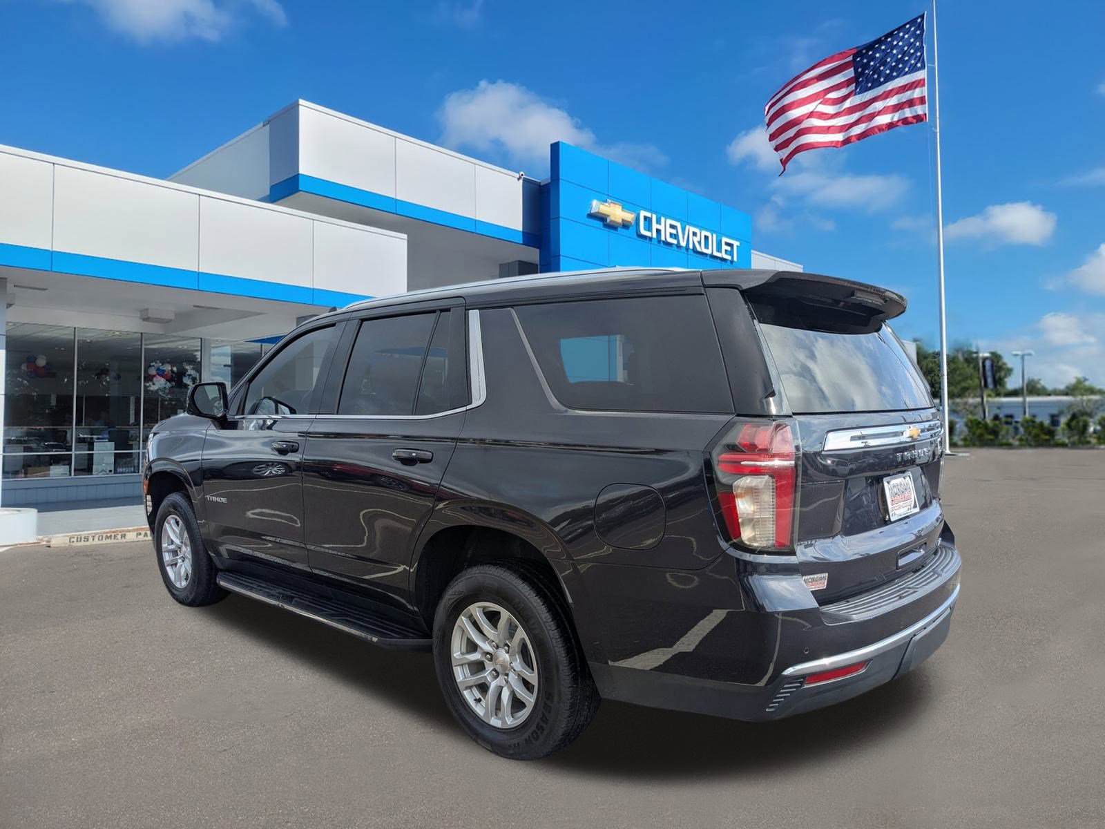 Used 2022 Chevrolet Tahoe LT w/ Luxury Package image 6