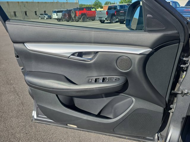 Used 2021 INFINITI QX50 Luxe w/ Appearance Package image 25