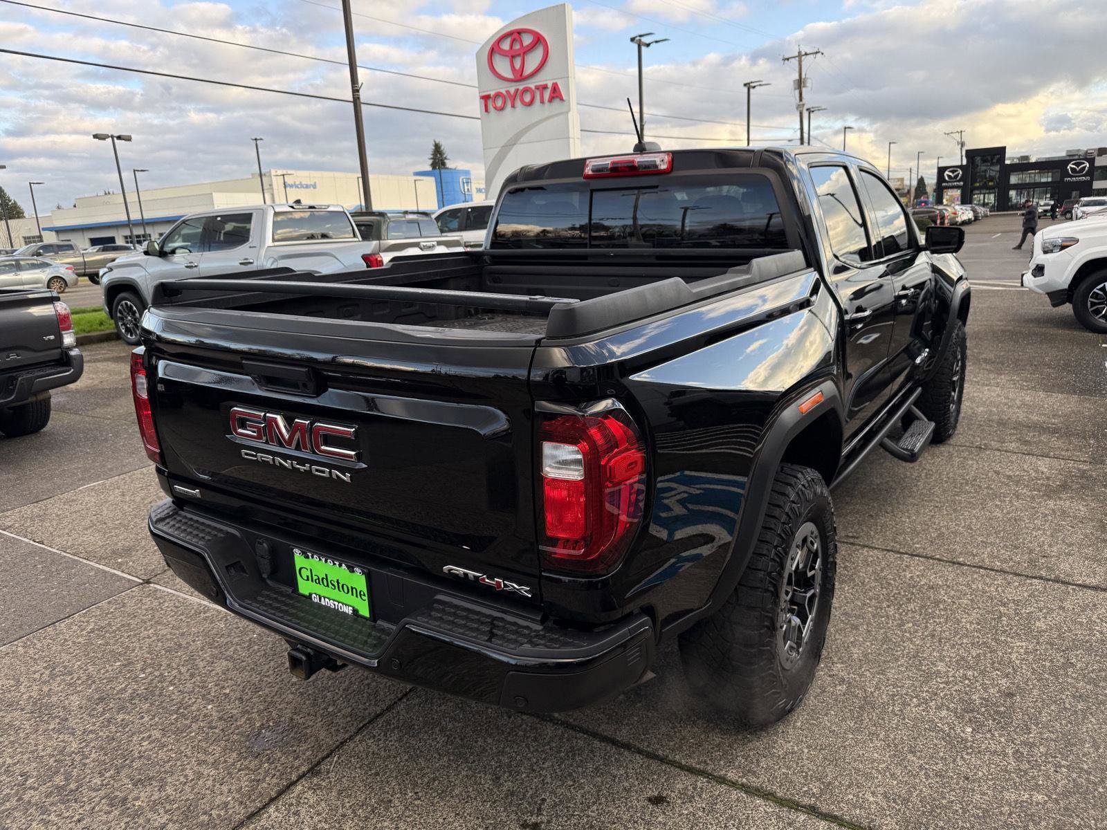 Used 2023 GMC Canyon AT4X w/ Edition 1 image 6