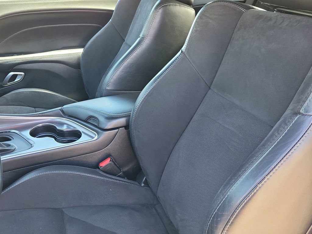 Used 2020 Dodge Challenger GT w/ Plus Package AWD/4WD image 13