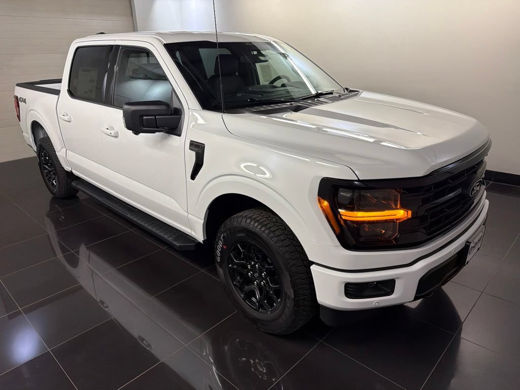 New 2026 Ford F150 XLT w/ Equipment Group 302A MID