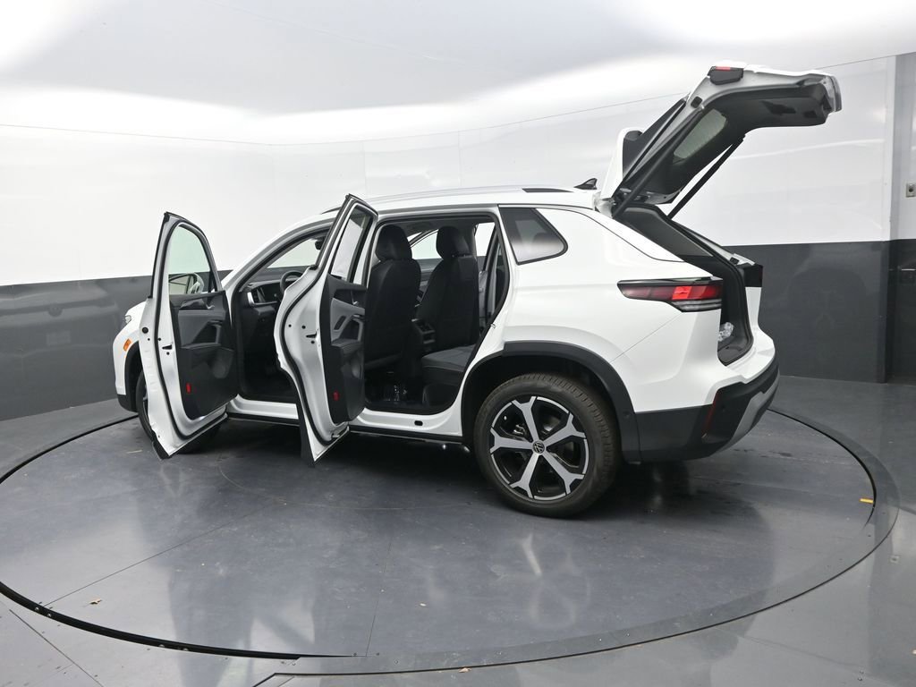 New 2026 Volkswagen Tiguan SE AWD/4WD image 33