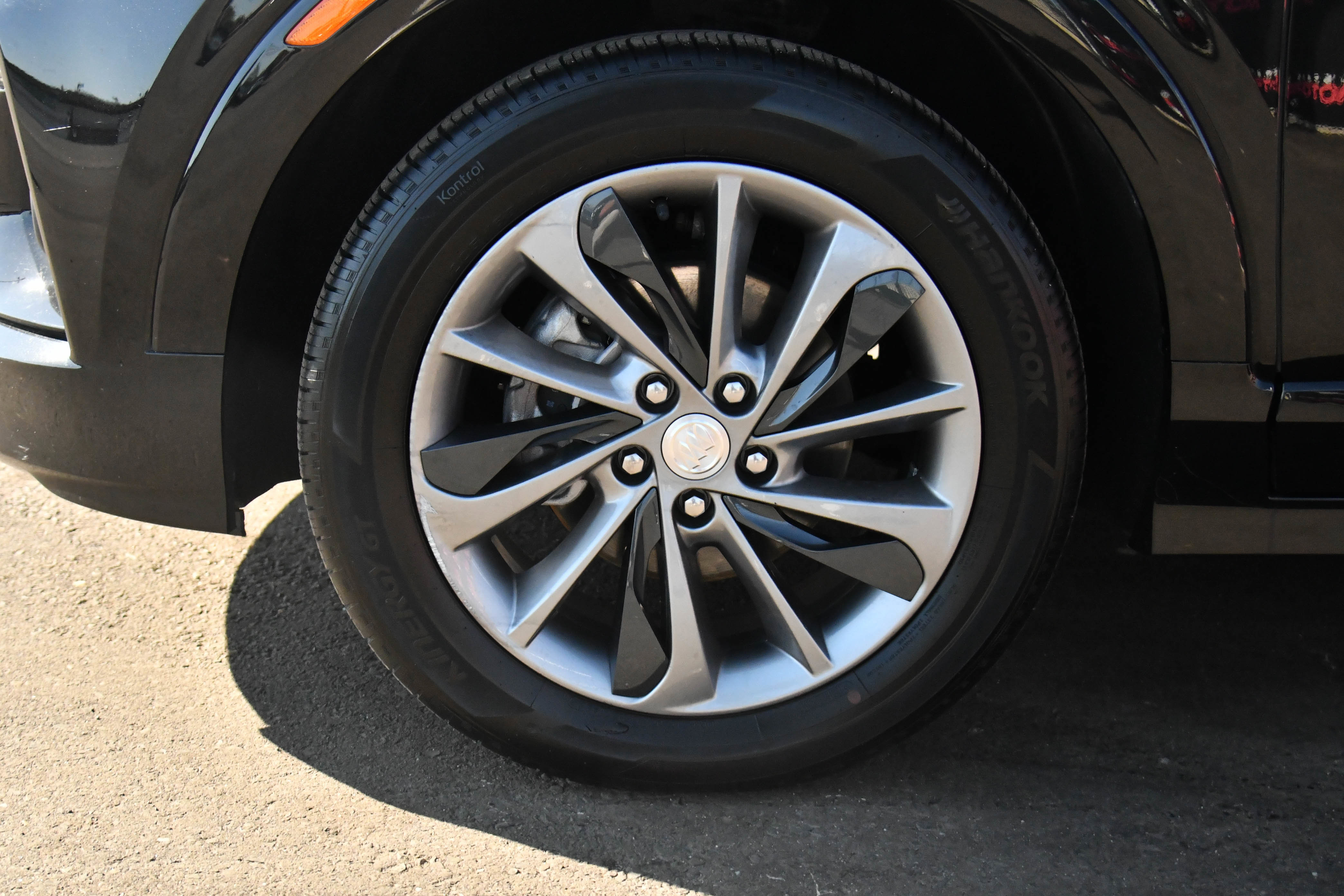 Used 2023 Buick Encore GX Select w/ Sport Touring Package image 12