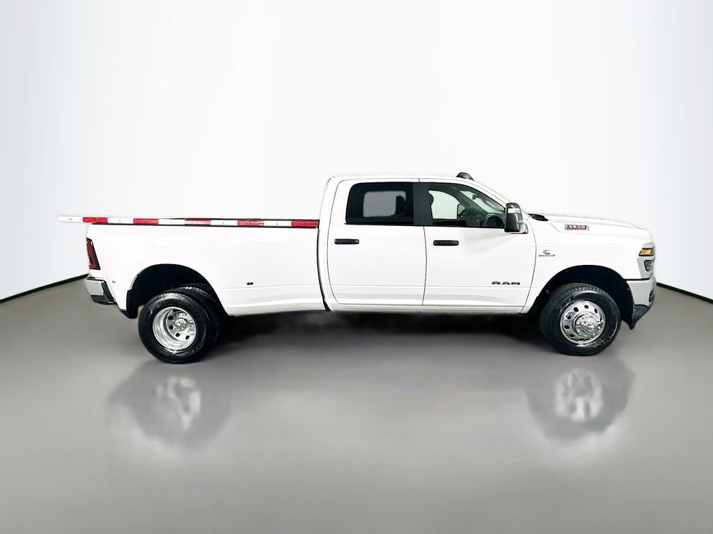 New 2026 RAM 3500 Big Horn AWD/4WD image 8
