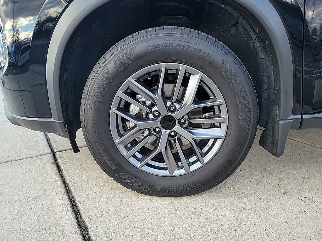 Certified 2024 Nissan Rogue S image 10