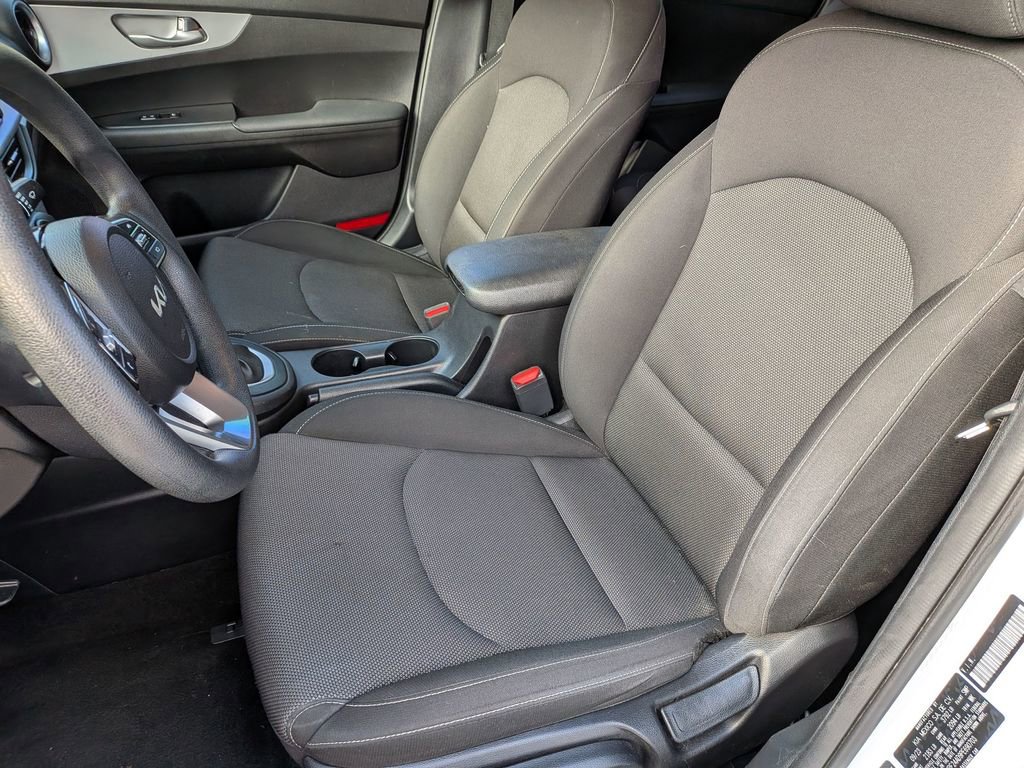 Used 2023 Kia Forte LXS w/ LXS Technology Package FWD image 32