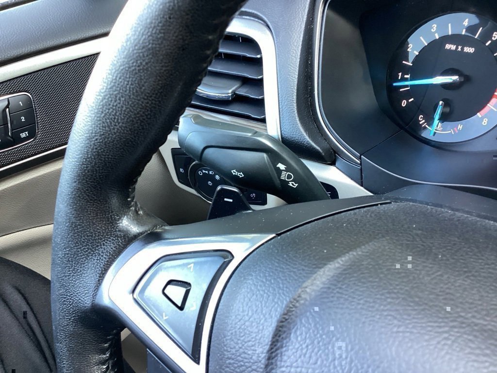 Used 2017 Ford Fusion SE image 41