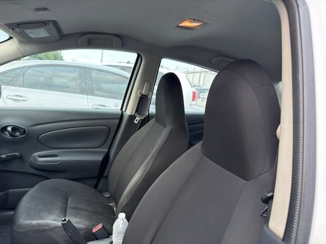 Used 2016 Nissan Versa S FWD image 9